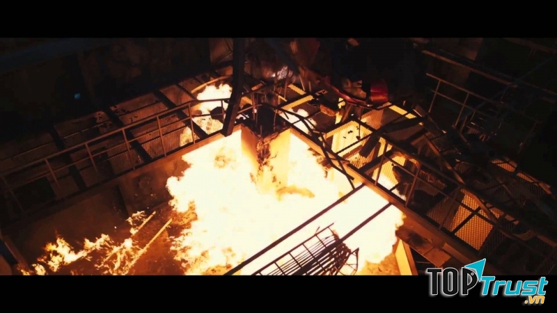 The Tower (Tháp lửa)