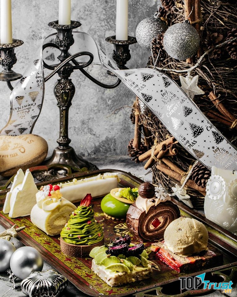 ’.﻿Bánh ở đây độc lạ, hay có bánh theo mùa, decor rất đẹp và sang trọng