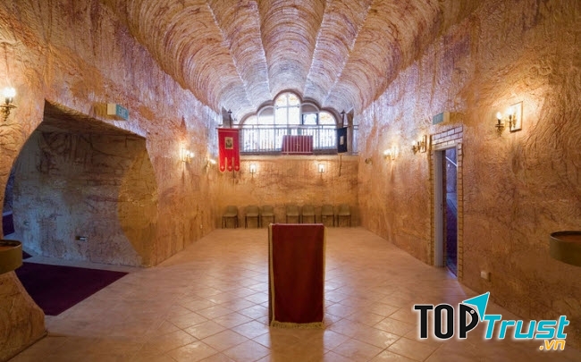 Thị trấn dưới lòng đất