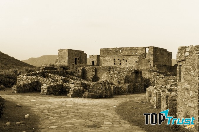 Thị trấn ma Bhangarh
