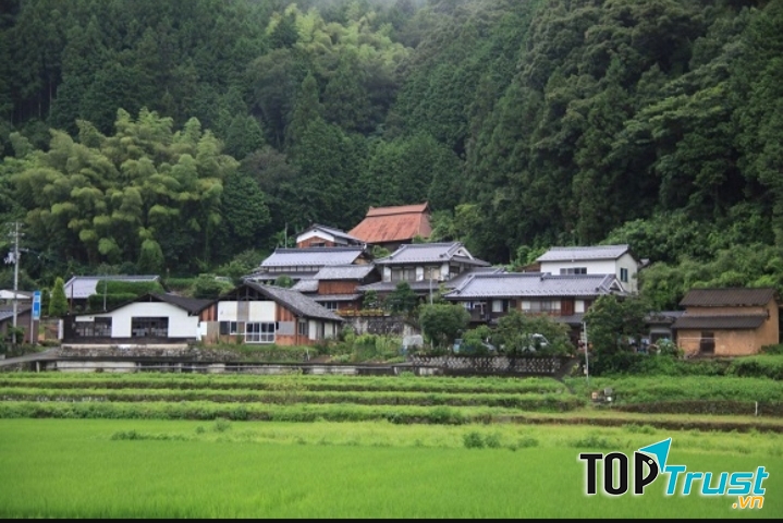 Thị trấn truyền thống Uchiko