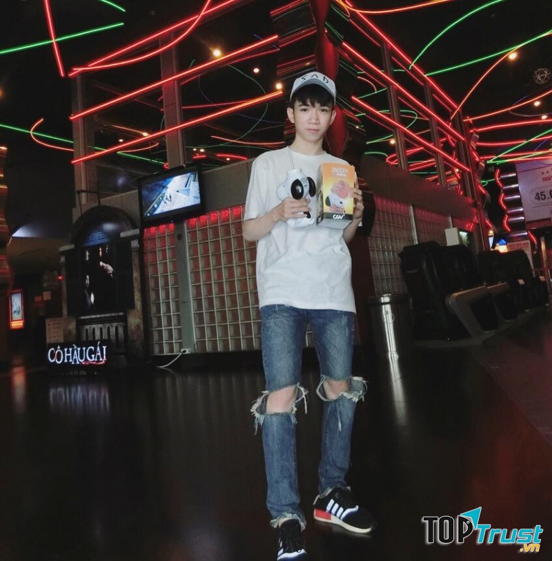 Hình ảnh từ facebook Ry Quốc Thịnh