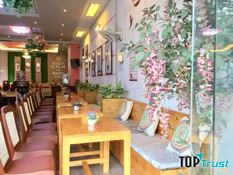 Thiện & Tín Bakery