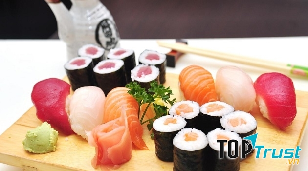 Sushi là món ăn Nhật Bản nổi tiếng mà bất kỳ ai cũng biết
