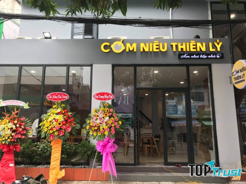 Thiên Lý – Cơm Niêu Singapore