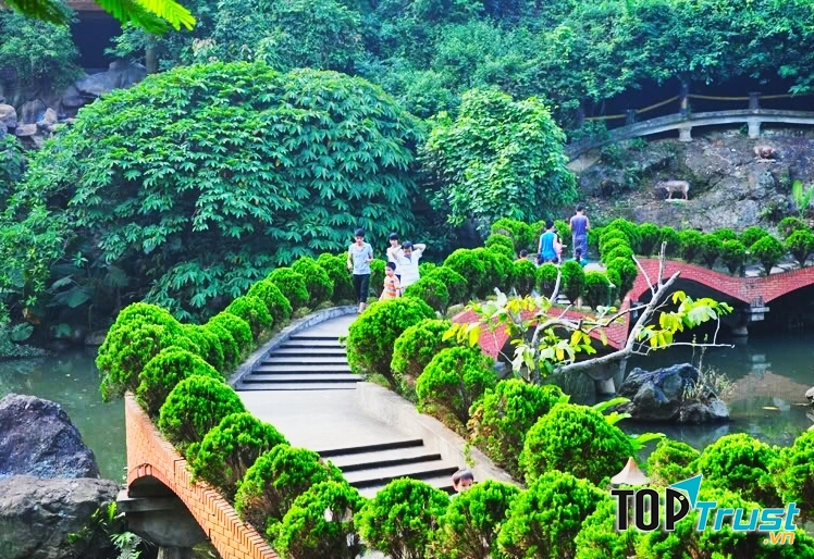 Thiên Sơn, Suối Ngà