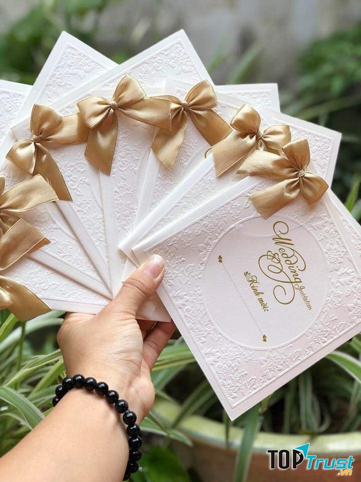 Thiệp cưới Đinh Hương