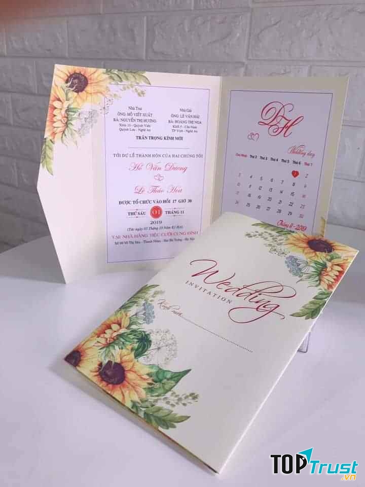 THIỆP CƯỚI HOÀNG HUẤN