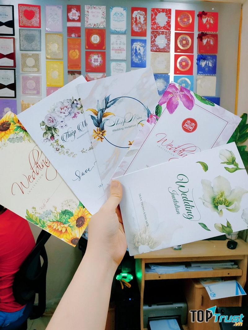 Thiệp cưới Hoàng Thiên