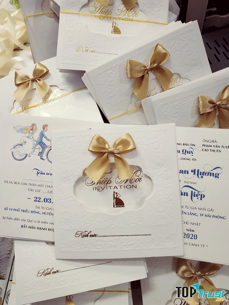 Thiệp cưới Hoàng Thiên