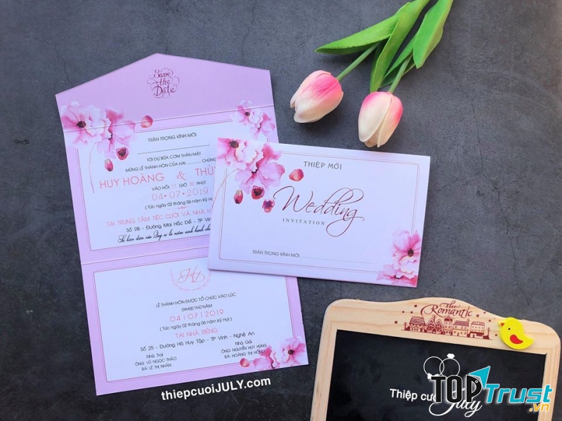 Thiệp cưới July