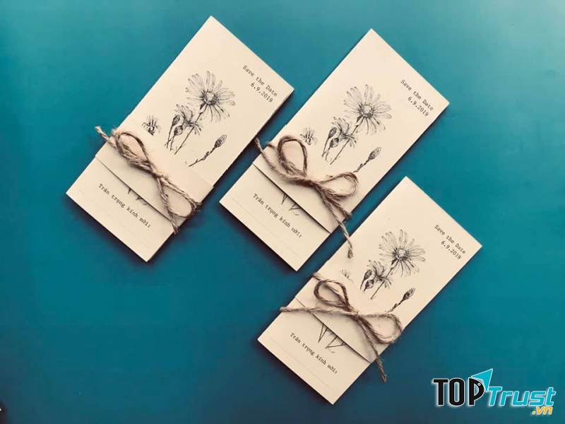 Thiệp cưới Trúc Phương chọn lọc in ấn những mẫu thiệp cưới giá rẻ mà chất lượng cao nhất có thể để giúp các CD-CR một phần về vấn đề chi phí.