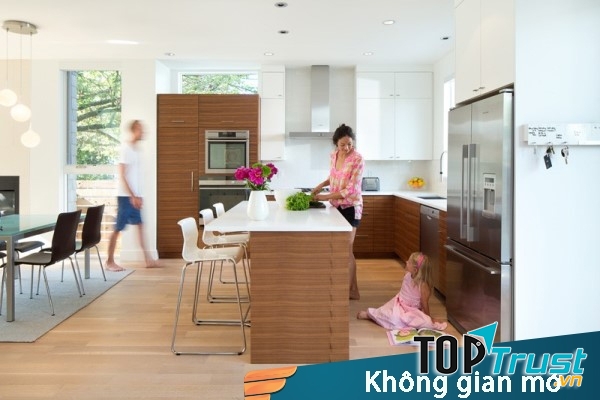 Không gian bếp mở kết hợp phòng ăn, phòng khách