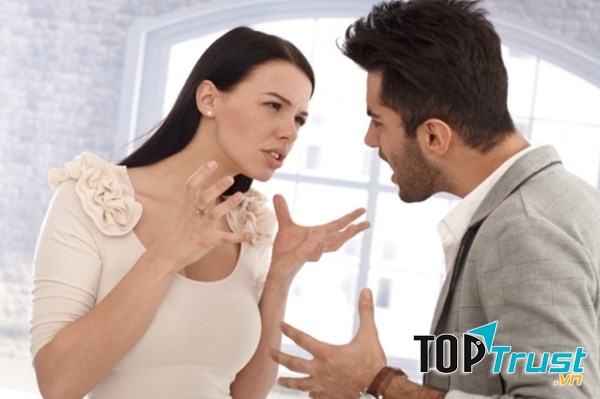 Hãy kìm nén cảm xúc khi bắt đầu một mối quan hệ.