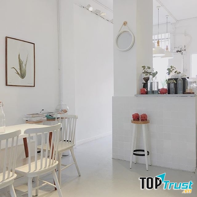 Thinker & Dreamer là ﻿là nơi dành cho các bạn trẻ yêu màu trắng tinh khôi và sang trọng.