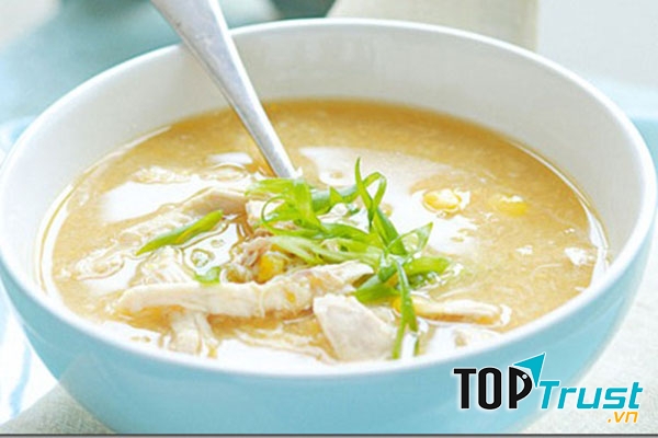 Thịt gà giúp trẻ tăng cân