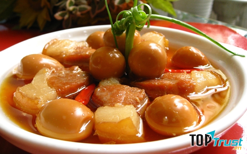 Thịt kho nước dừa