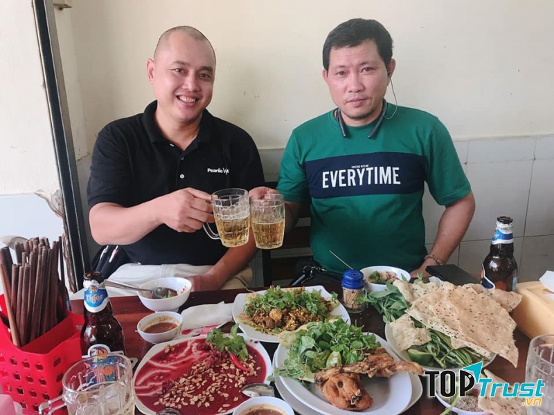 Thịt thỏ Mạnh Quý