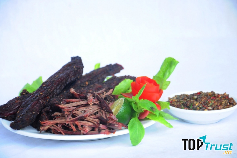 Thịt trâu gác bếp Hà Giang
