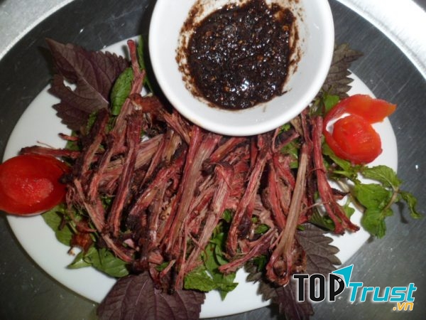 Thịt trâu gác bếp Tây Bắc