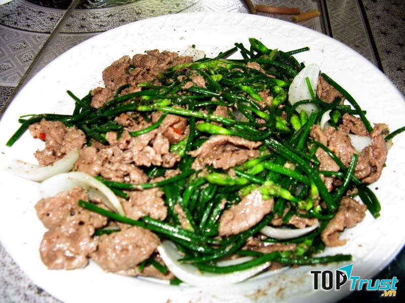 Thịt xào hẹ