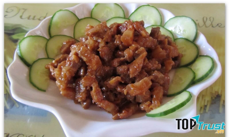 Thịt xào mắm ruốc