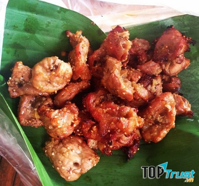 Thịt xiên nướng Xuân Râu, chợ Tam Cờ