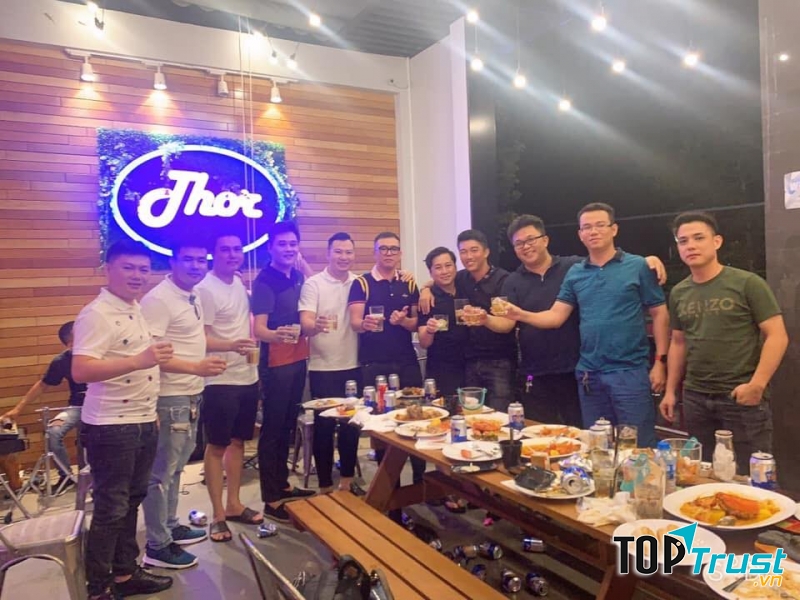 Không gian nhà hàng