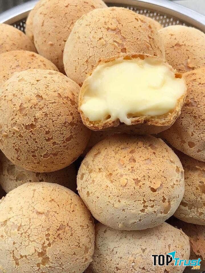 Tiệm bánh Thoa Ngô được nhiều người biết đến bởi bánh được làm hết sức tỉ mỉ, có tâm.
