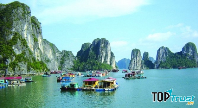 Nên đến Hạ Long vào tháng 3 - 5 và tháng 8 - 10 hàng năm