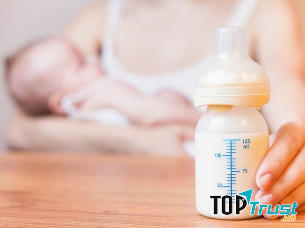 Các mẹ nên chú ý thời gian pha sữa đúng.