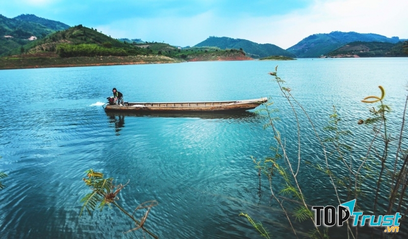 Hồ Tà Đùng có lẽ đẹp nhất từ tháng 9 và kéo dài đến tháng 12