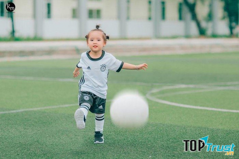 Khi trẻ yêu thích và đam mê thể thao, tương lai trẻ sẽ rất xuất sắc. (Nguồn internet)