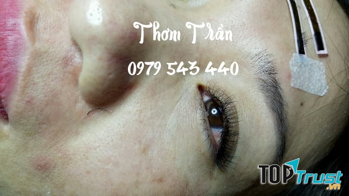 Thơm Trần Nối Mi