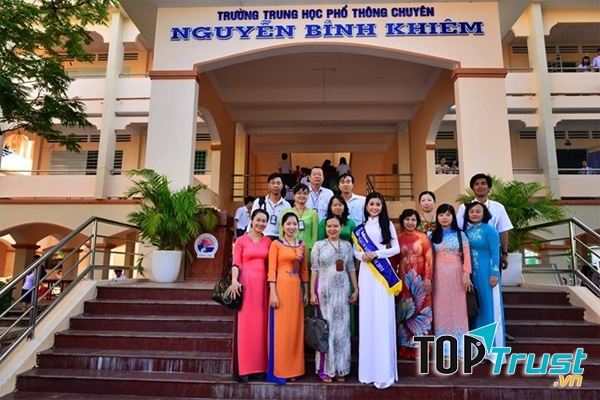 thpt nguyễn bỉnh khiêm