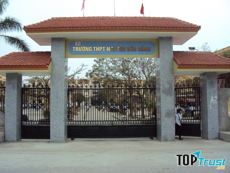 THPT Nguyễn Đức Cảnh