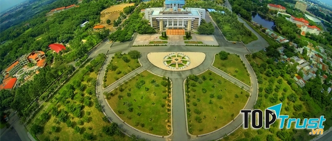 ĐH QG TP HCM