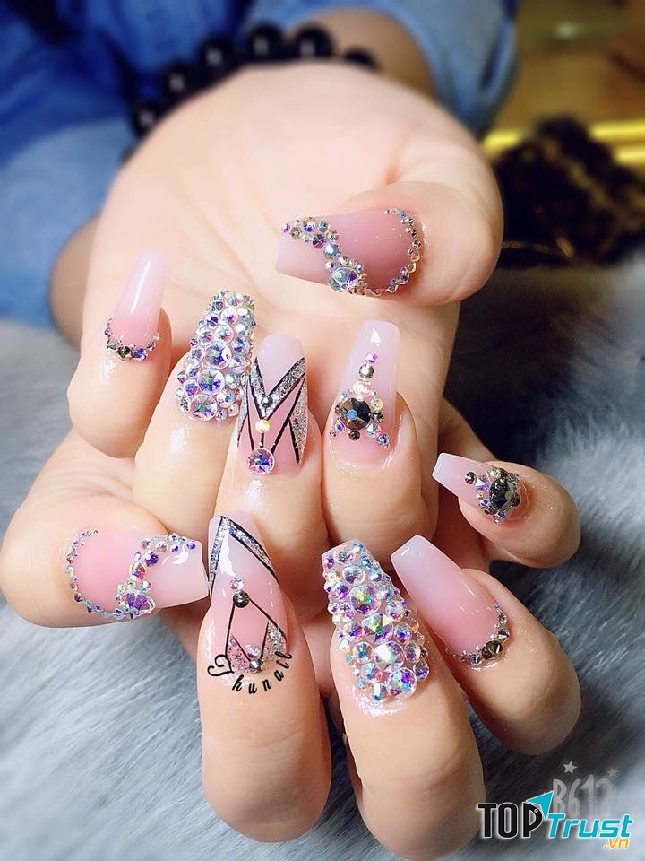 Thu Beauty Lashes - tiệm nail đẹp và chất lượng nhất TP. Hạ Long