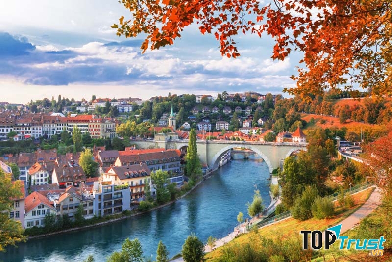 Thành Phố Bern yên bình và cổ kính
