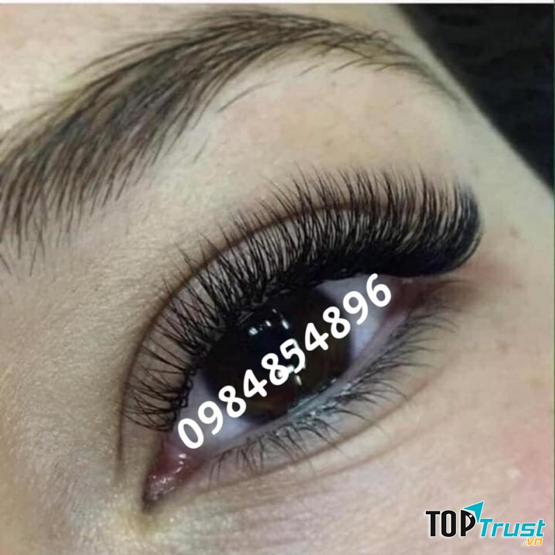 Thu Huyền Nối Mi