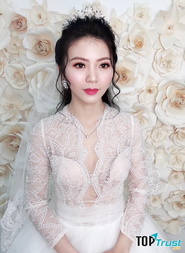 Thu Thương Makeup Store