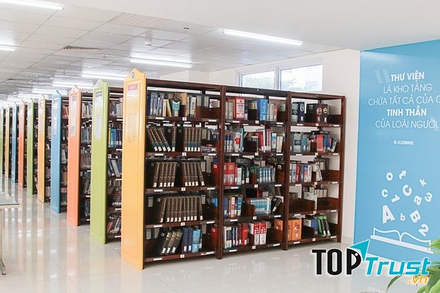 Thư viện sắc màu Đại học HUTECH