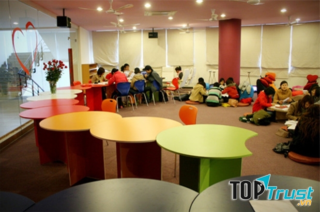 Thư  viện trường Đại Học Thăng Long