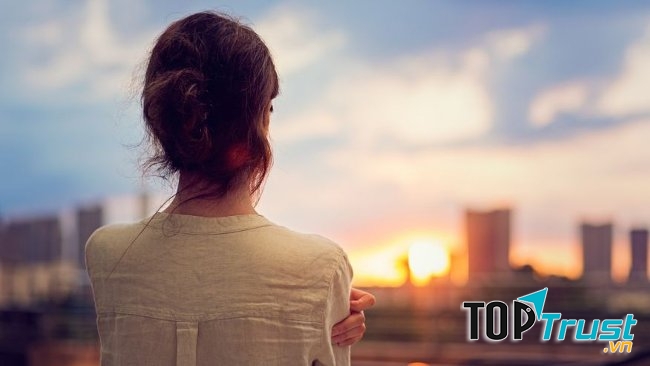 Thừa nhận nỗi đau và chấp nhận những cảm giác mà sự mất mát mang lại