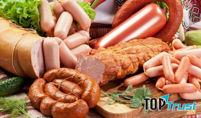 Người bệnh gout không nên ăn thực phẩm chế biến sẵn