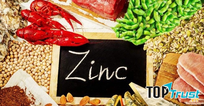 Thực phẩm kiềm tính như các loại rau củ,﻿hoa quả, đậu các loại.