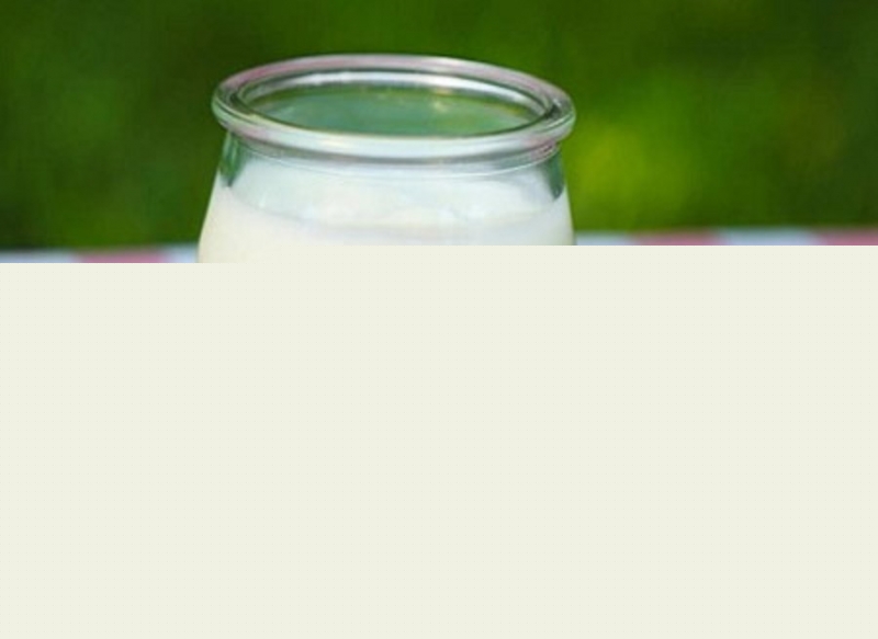 Sữa chua rất giàu axit amin giúp tái tạo protein và các protein này sẽ giúp cho việc phát triển các cơ