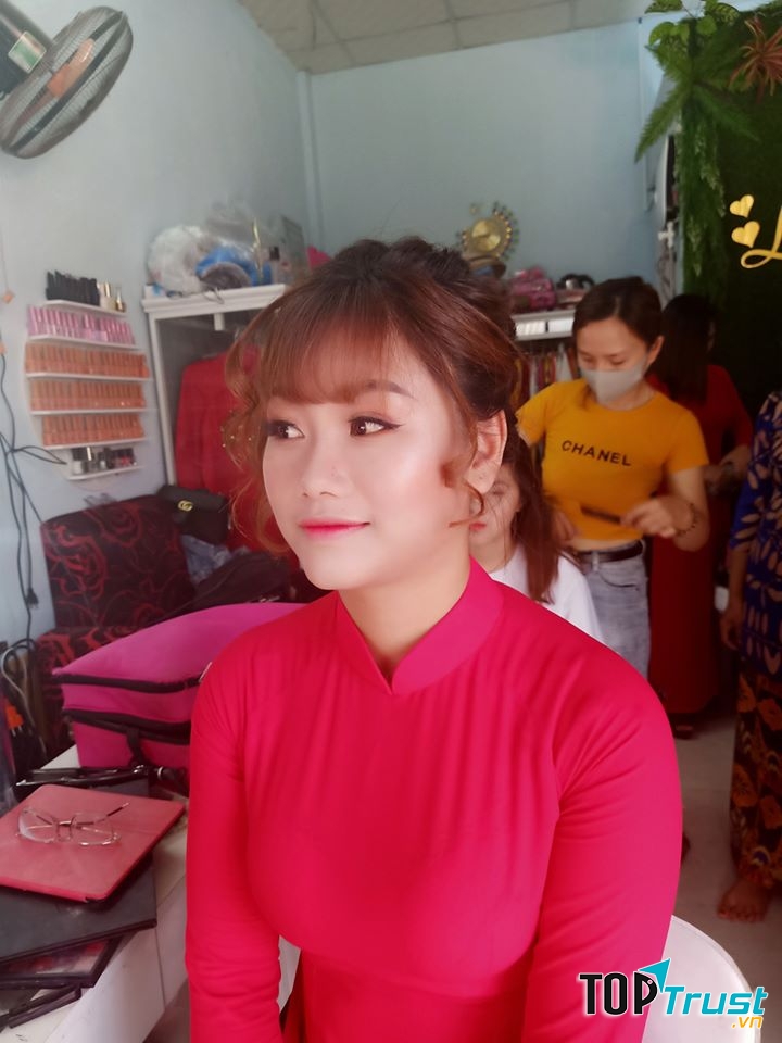 Thuê áo dài Linh Gia Le