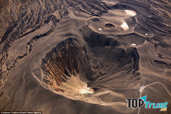 Thung lũng Chết được chụp từ trên cao