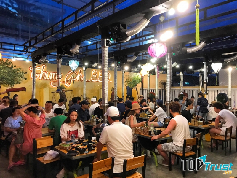 Thùng Phi BBQ